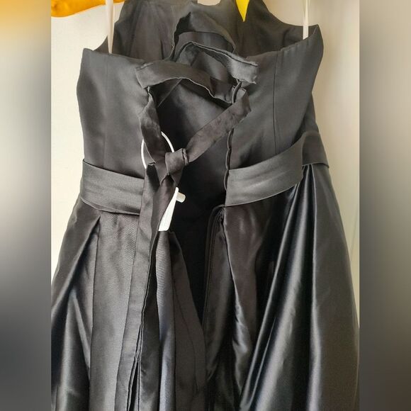 MllesReve Strapless Black Evening Gown with Slit & Short Train – Size 4-6 NWT - Picture 7 of 11